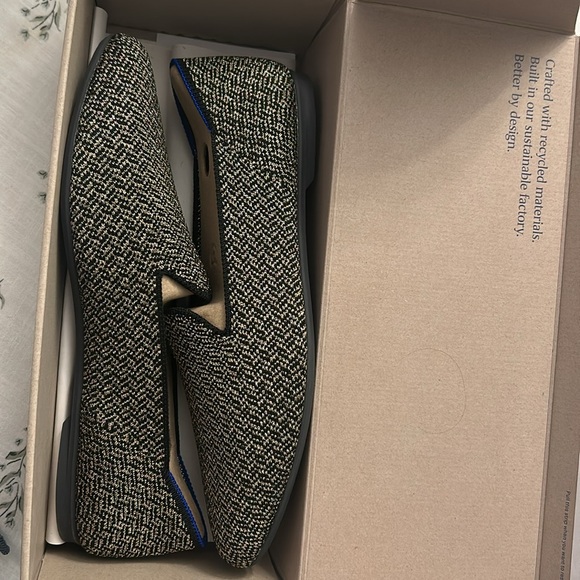 NIB Rothy’s Almond Loafer Size 8.5 - Picture 4 of 4